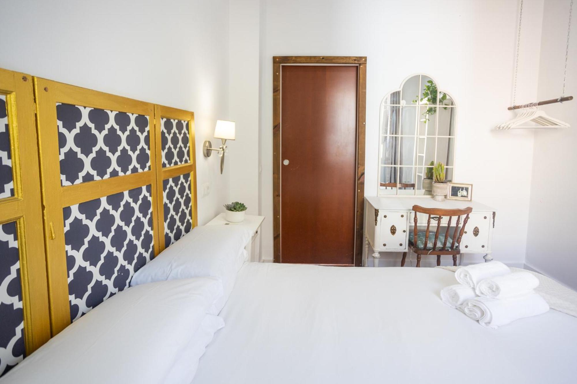 Naim Guest House Malaga Centro Exterior photo